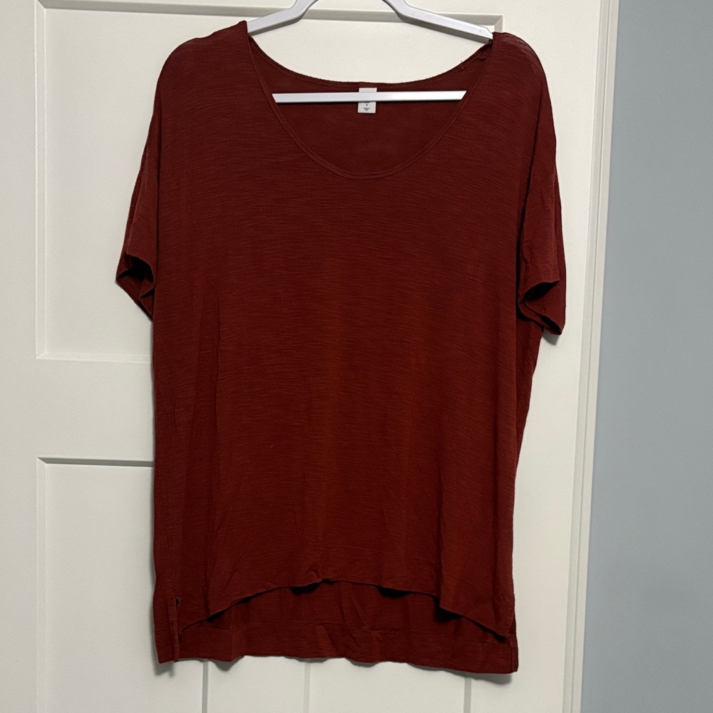 Old Navy women’s top